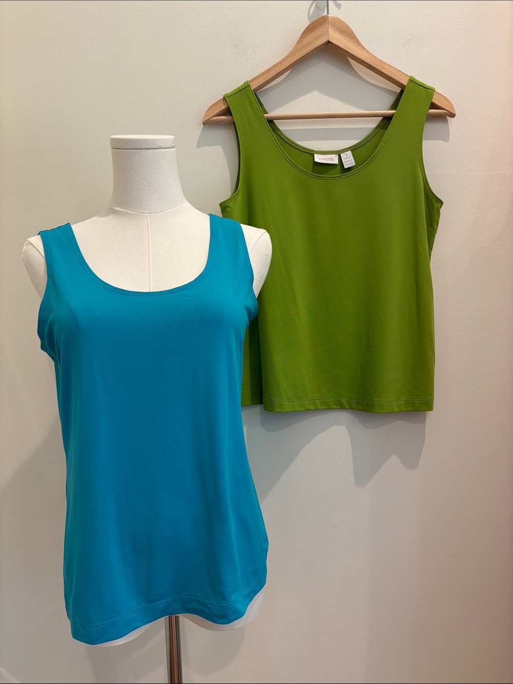 Chico’s Tank Top Lot of 2 Blue Green Stretch Size 1 Medium